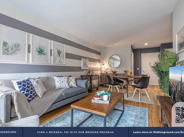 101 West 15th Street image 4 of 47