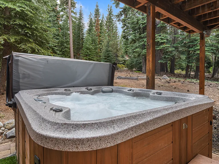 1175 Statford Way — Photo 35