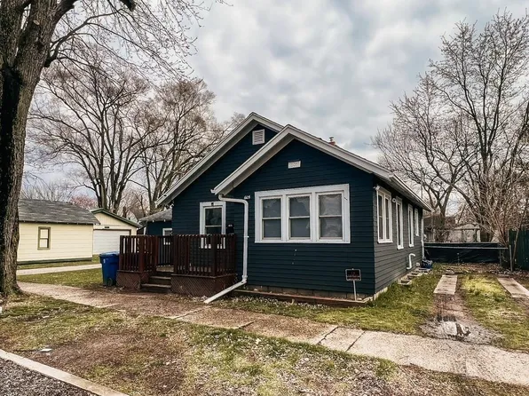 605 Illinois St, Walkerton, IN 46574