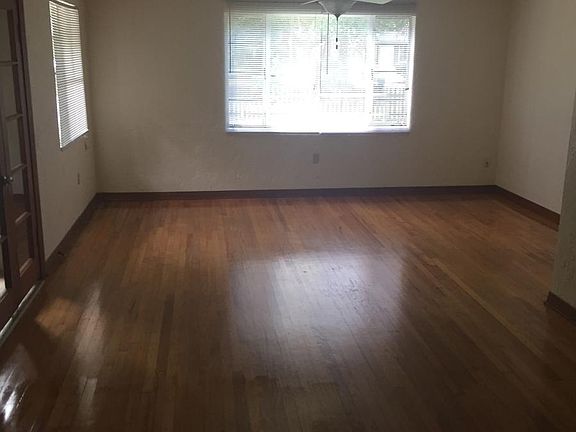 Living Room / Dining Room