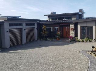 3924 Rock Ridge Pkwy, Anacortes, WA 98221