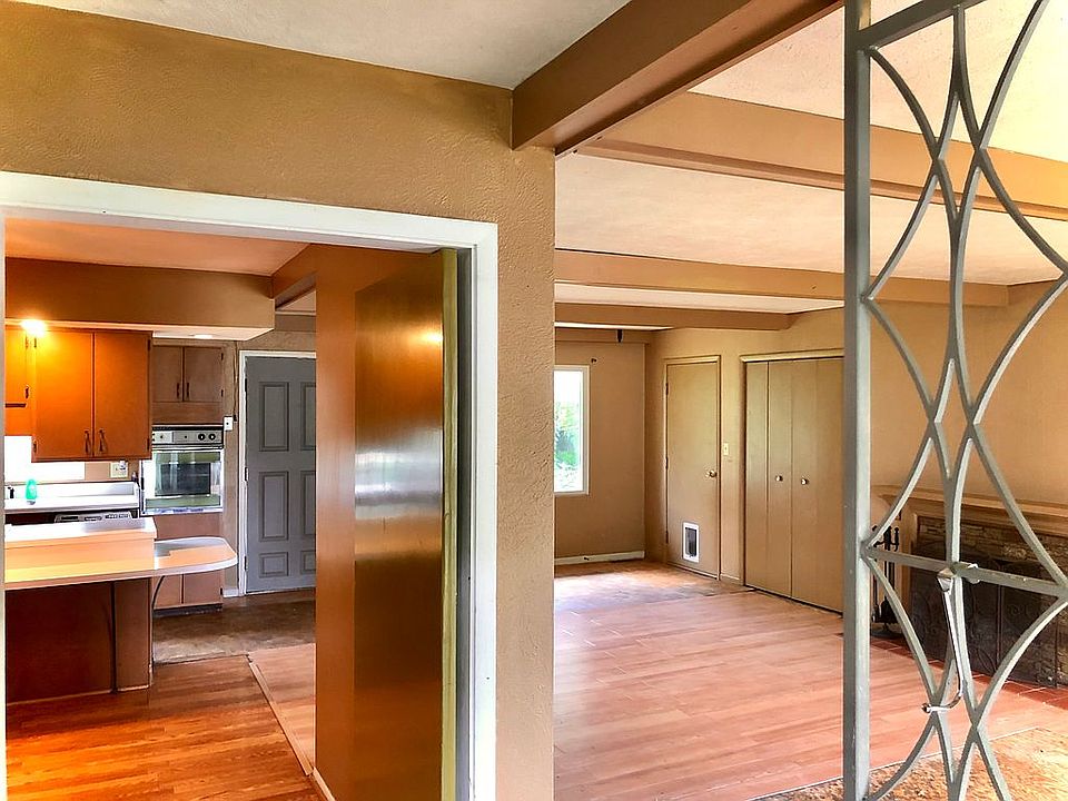 1st image of 2738 Lexington Blvd