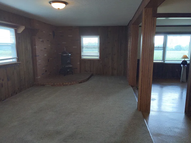 903 Breneman Rd — Photo 44