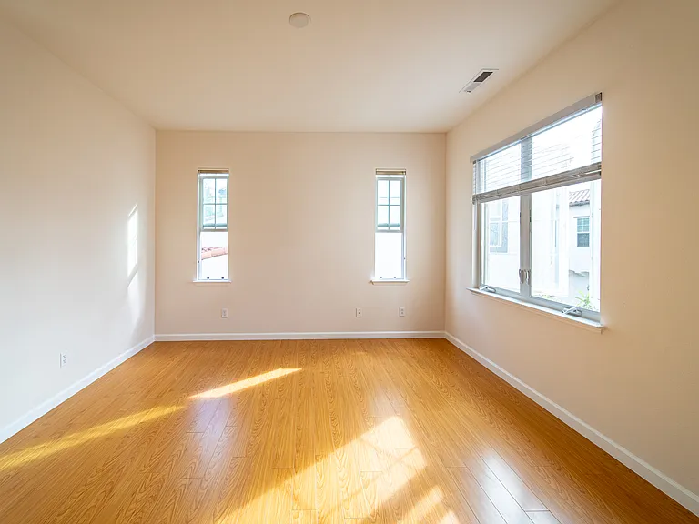 3432 Browntail Way — Photo 4