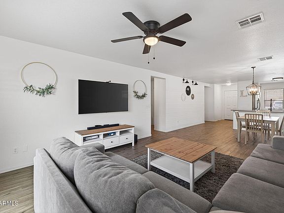 5th image of 2270 W Kristina Avenue