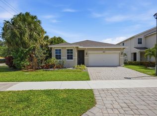 4010 Tomoka Dr, Lake Worth, FL 33462