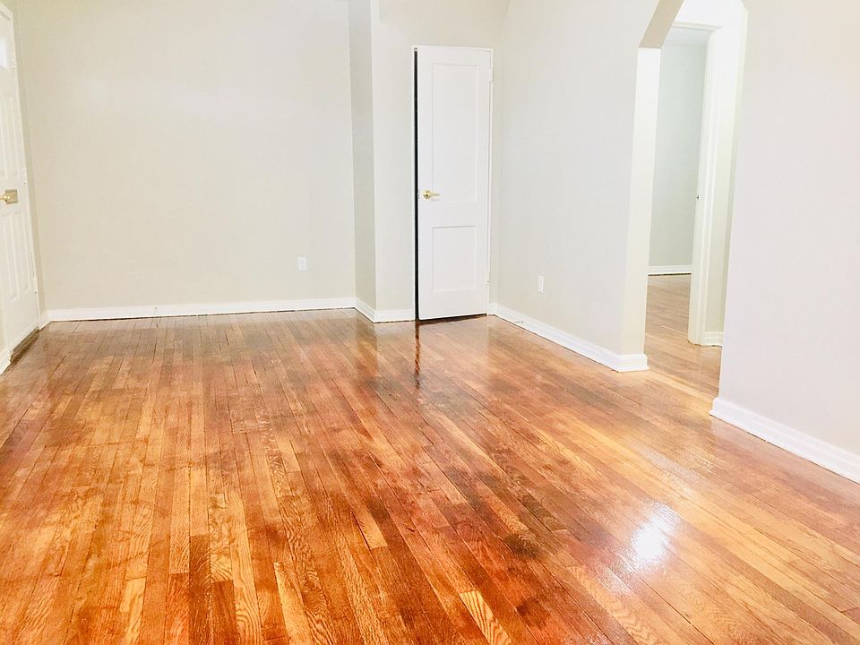 1st image of 22465 64th Ave #1