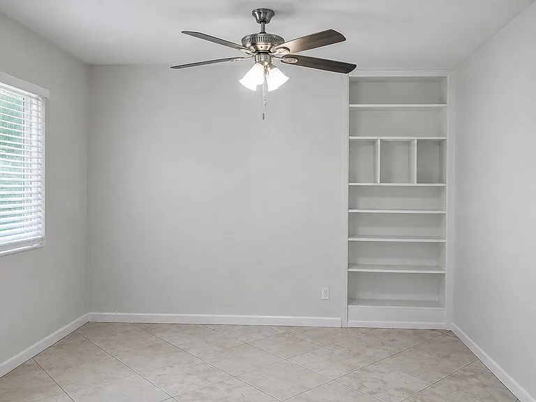 4326 E Glenrosa Ave — Photo 9