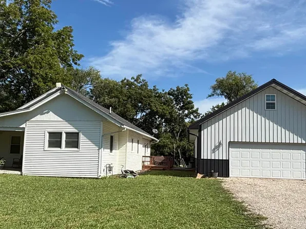 300 W Maple Ave, Hartford, KS 66854