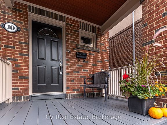 3rd image of 10 Snowdon Ave #1