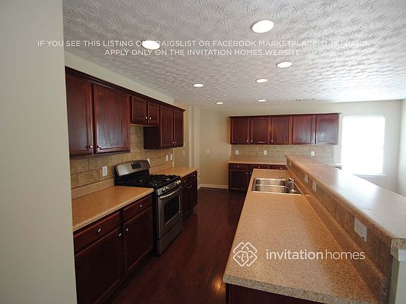 3rd image of 2270 Valley Creek Dr