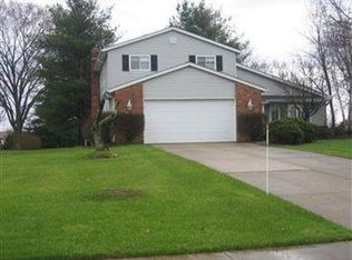 6277 Sunnywood Dr, Solon, OH 44139