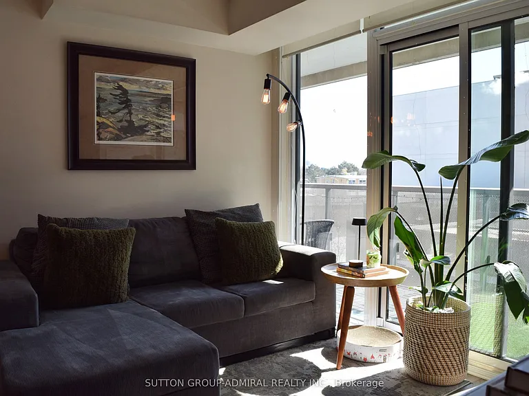 160 Flemington Rd #402 — Photo 26