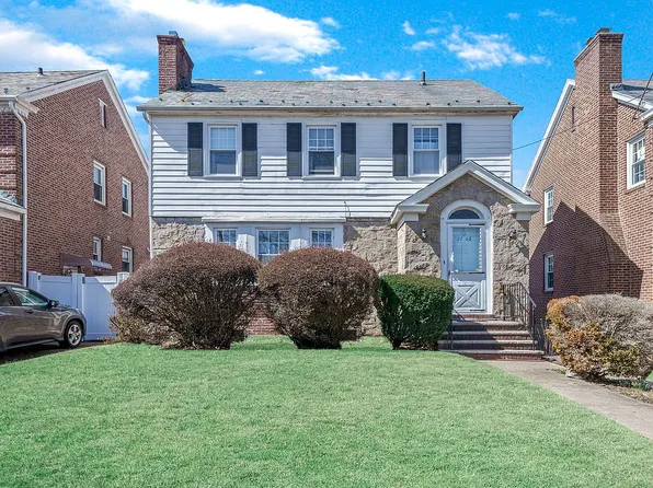 2706 154th St, Flushing, NY 11354