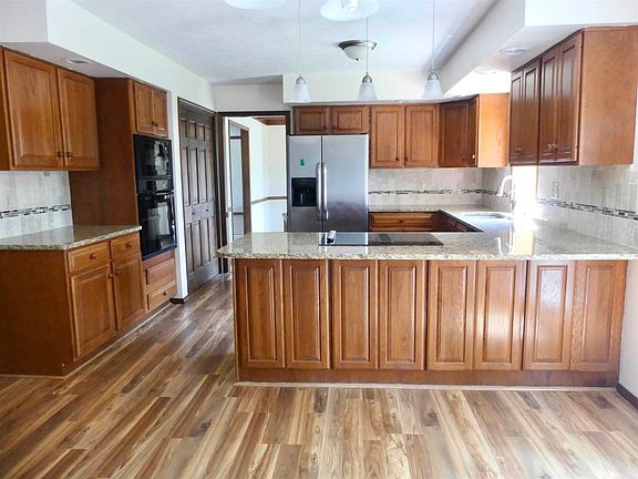 5th image of 2813 W Sun Valley Pkwy