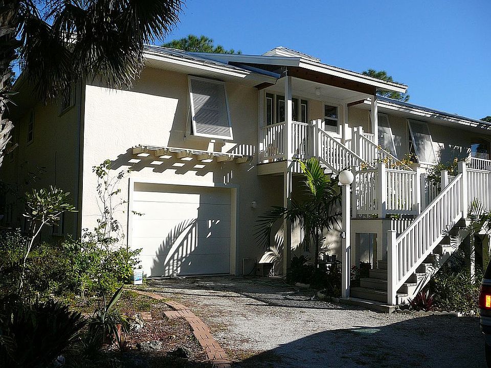1st image of 1060 Logan Blvd S