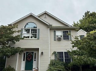79 Quaker Path, Stony Brook, NY