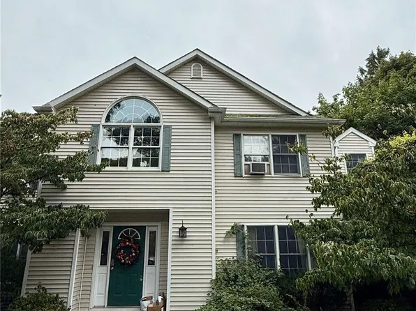 79 Quaker Path, Stony Brook, NY 11790