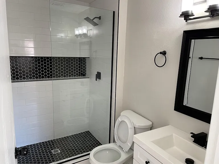 109 Blackberry Ln — Photo 8