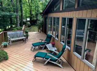 15 Jean Ln, Monsey, NY 10952