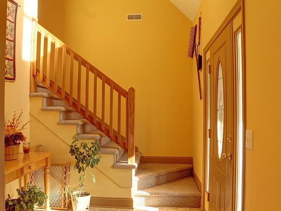 4th image of 106 Cherry Ln