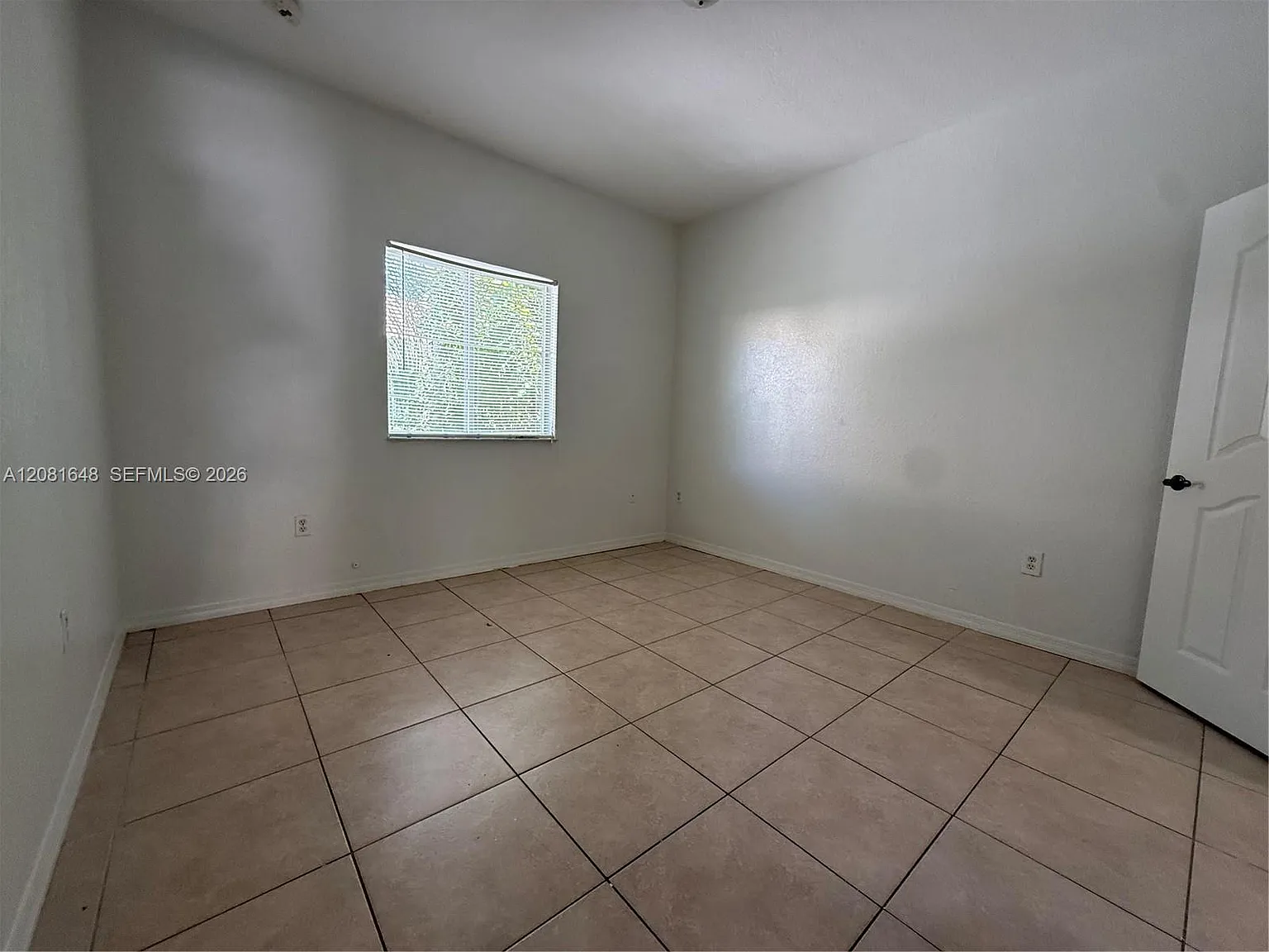 Old Biscayne Villas Condo — Photo 4