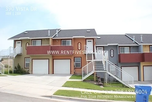 390 Vista Dr Photo 1