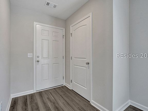 3rd image of 91 Founders Walk
