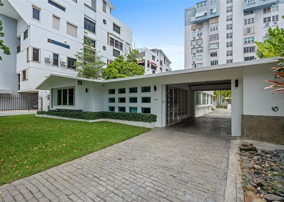 1215 Calle Luchetti