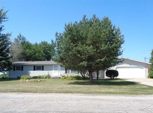 10923 Hackett Rd, Freeland, MI 48623