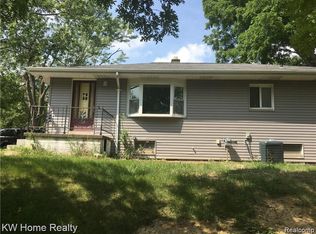 5490 Inkster Rd, West Bloomfield, MI 48323