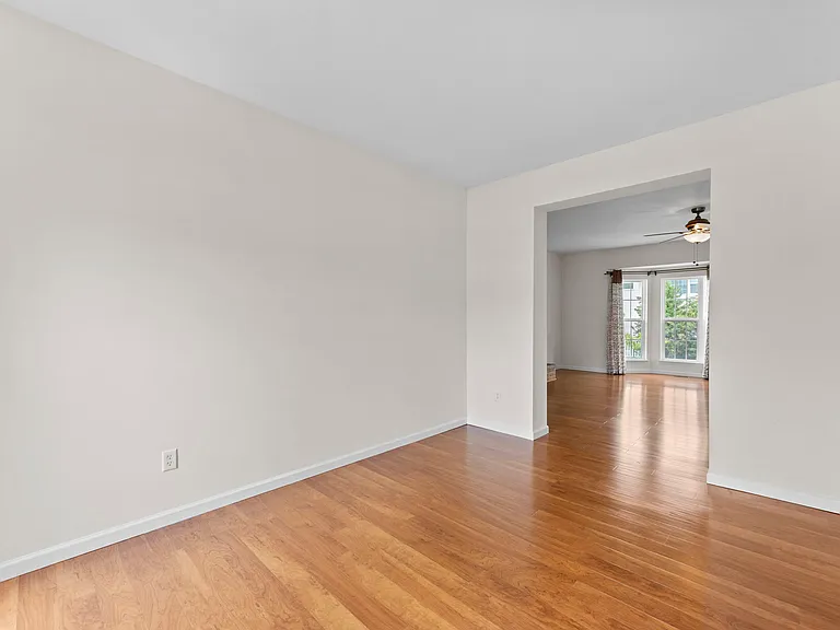 34 Bonhomme Richard Ct — Photo 3
