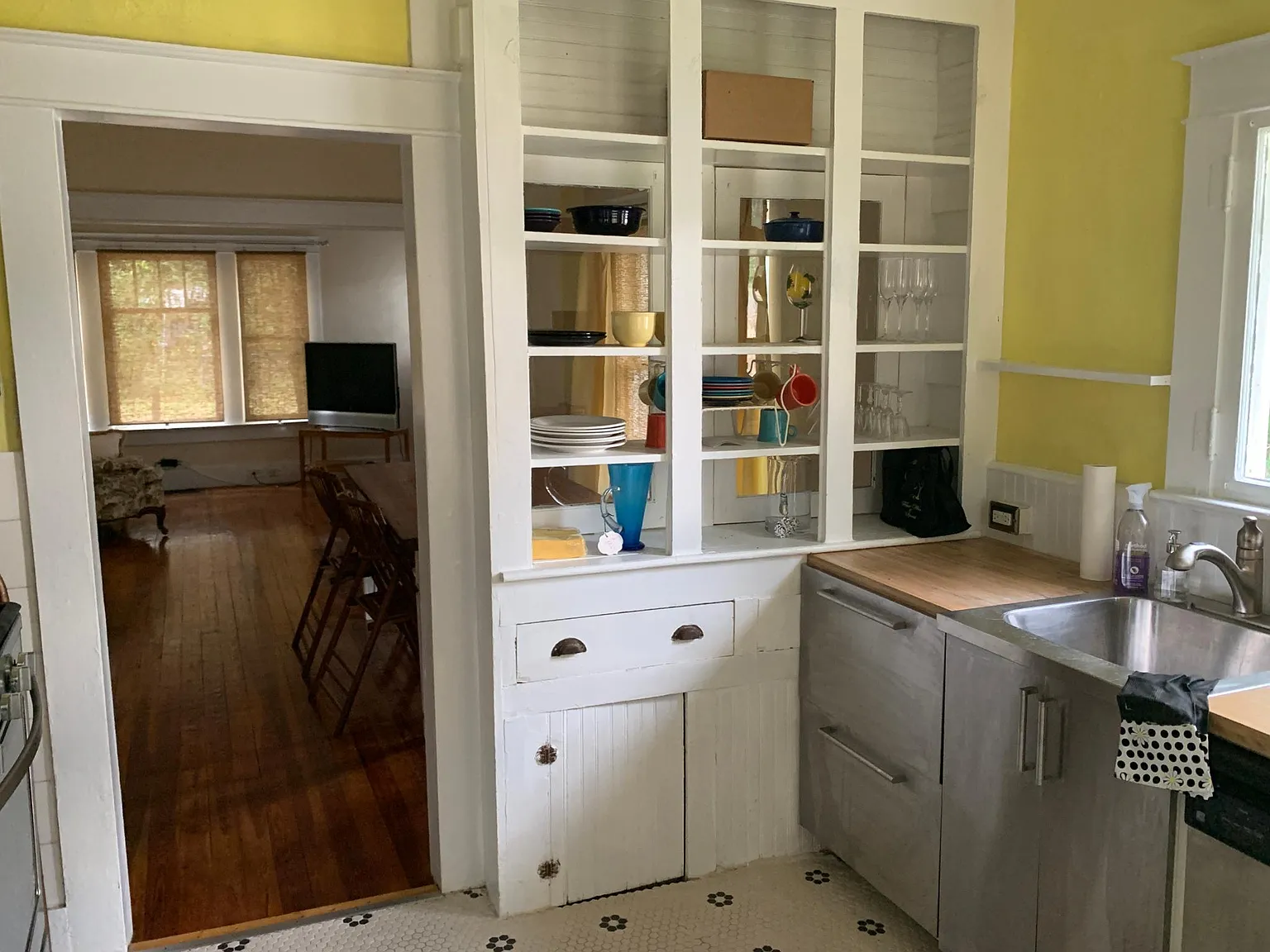 1024 E 4th Ave — Photo 3