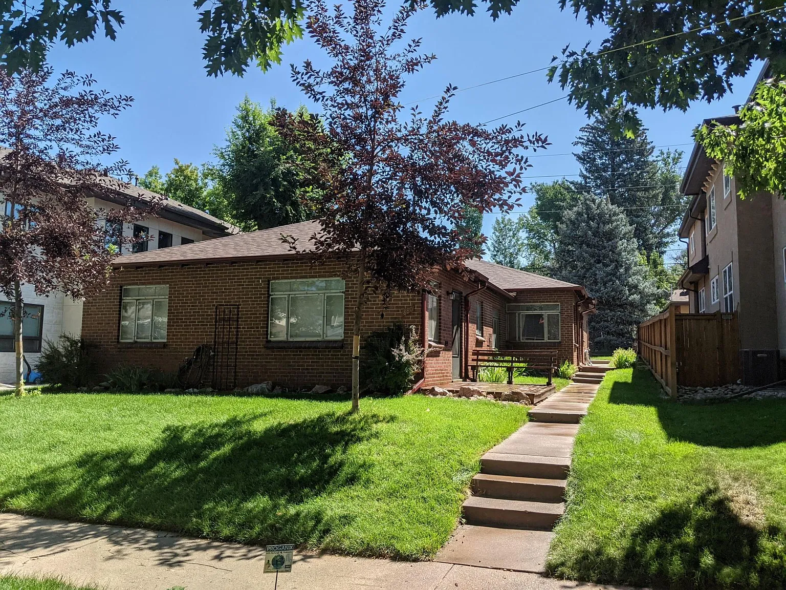 880 S Emerson St — Photo 1