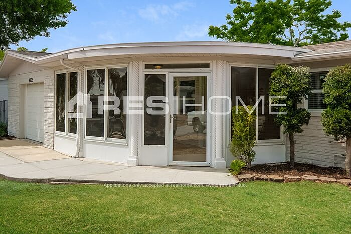 1st image of 4905 Calais Dr