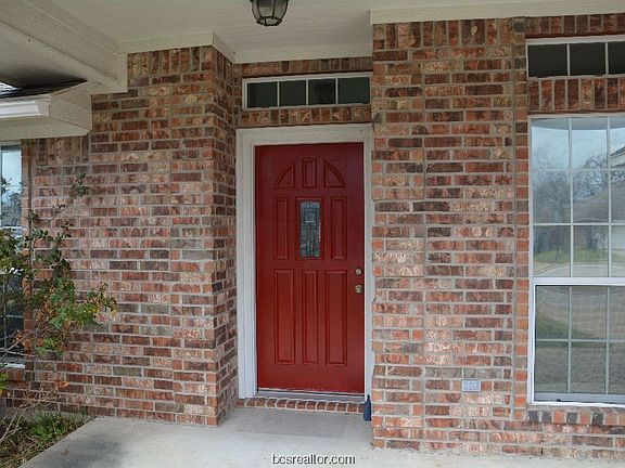 2nd image of 1407 Elkton Ct