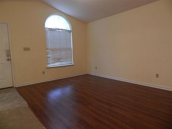 3rd image of 3859 McFarlane Dr
