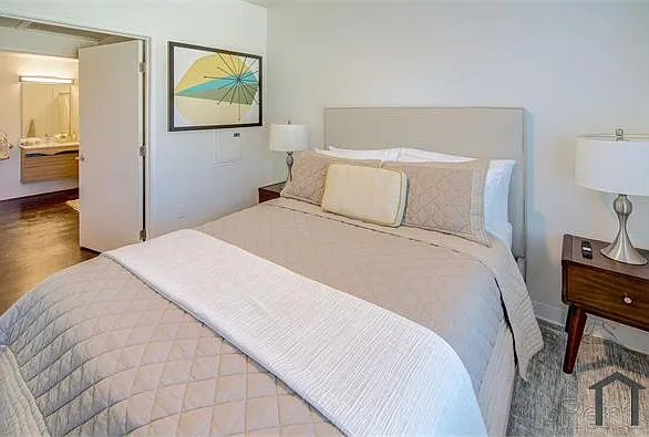 Studio, 471 sqft, $1,782 — Photo 4