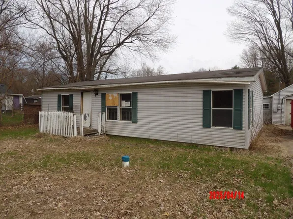 2707 East St, Niles, MI 49120