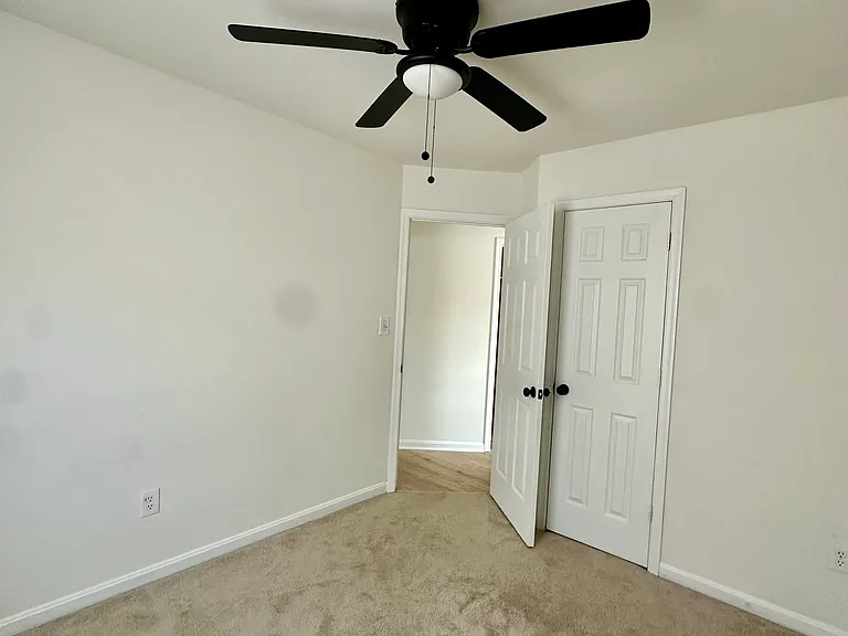 9242 Jessica Dr — Photo 16
