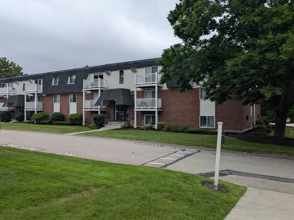 135 E Main St APT K12, Westborough, MA 01581