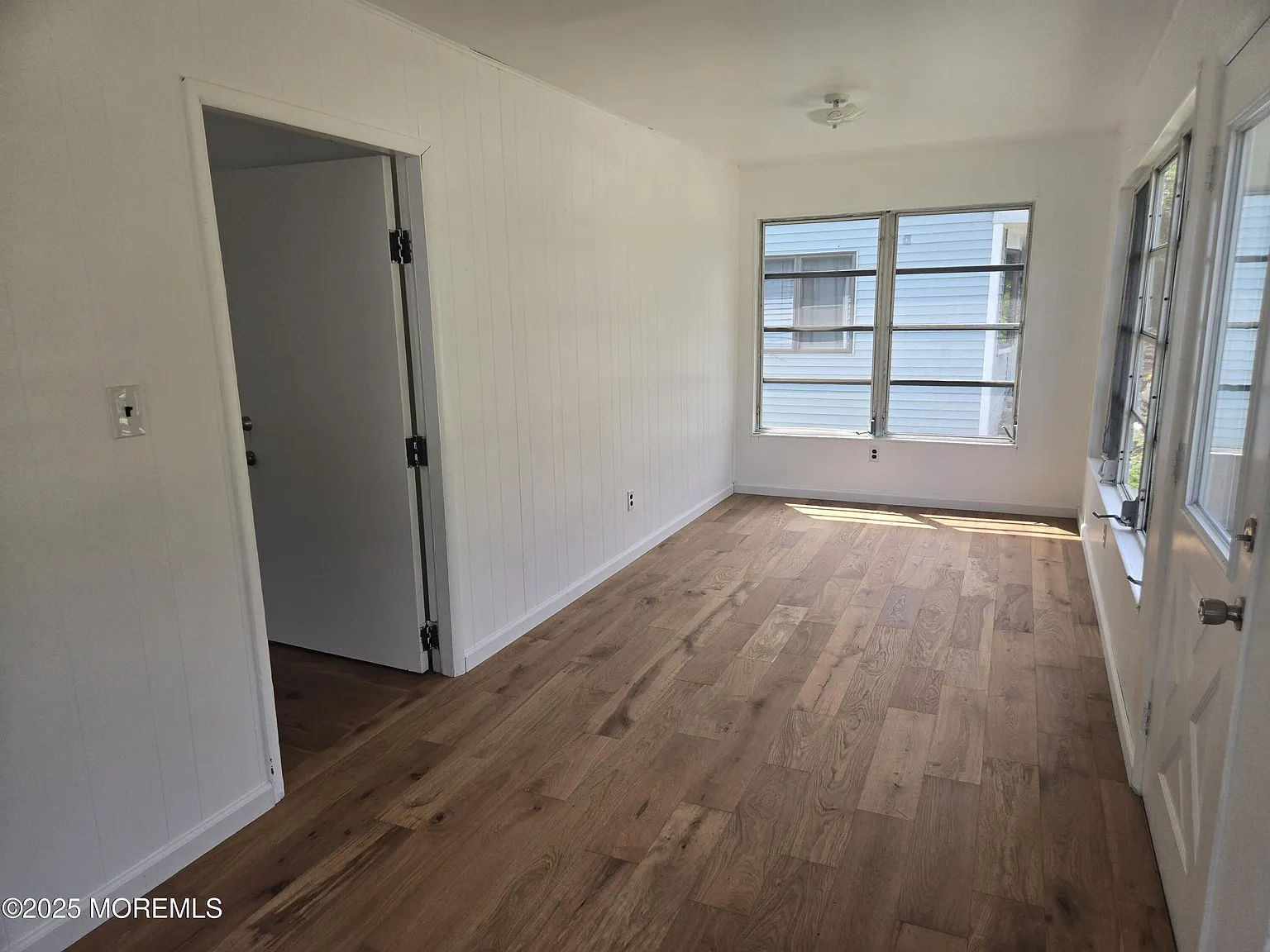 3 bed, 912 sqft, $2,800 — Photo 2