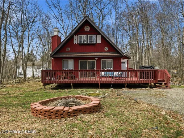 1881 Beverly Ct, Tobyhanna, PA 18466