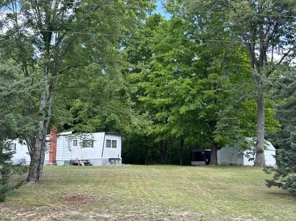 7235 Willowbrook Cir, Mancelona, MI 49659