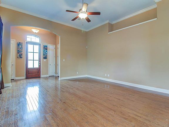 5th image of 17020 Canary Palm Dr
