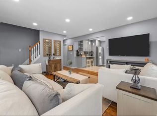 (Undisclosed Address), Amityville, NY 11701