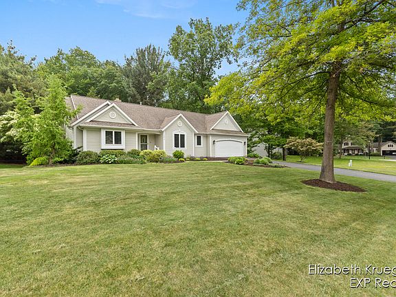 3rd image of 14612 Woodpine Dr