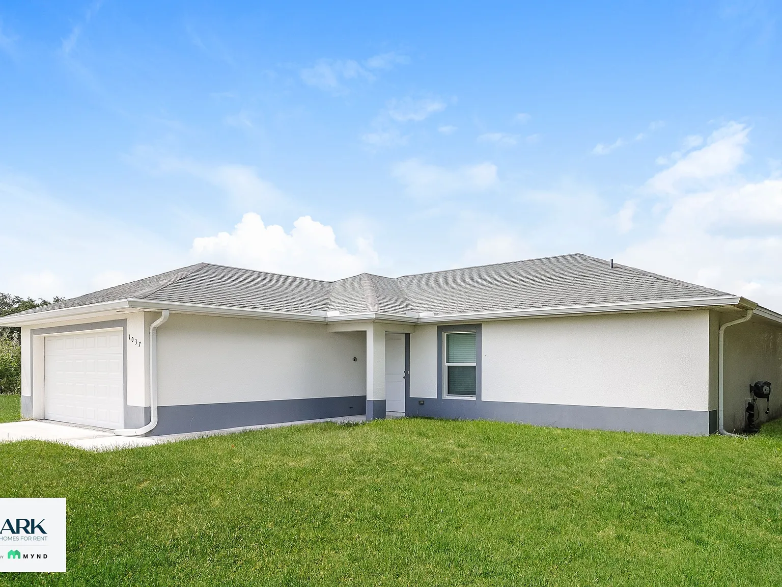 3 bed, 2.0 bath, 1320 sqft, $1,999 — Photo 3