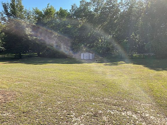 3rd image of 2560 NE 167th Ave