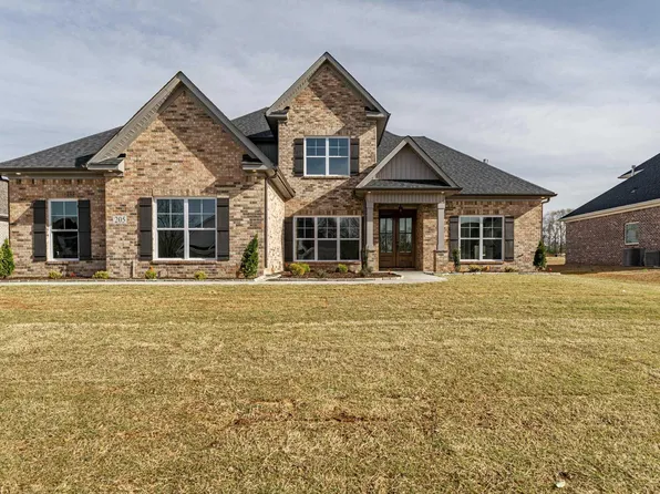 205 Midland Dr, Brownsboro, AL 35741